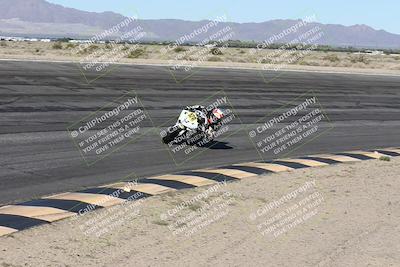 media/Jan-16-2026-CVMA Friday Practice (Fri) [[6f2bf47531]]/5-Racer 4-Trackday1/Session 2 (Bowl)/